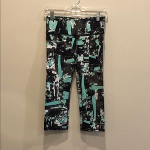 ALO brush print capris